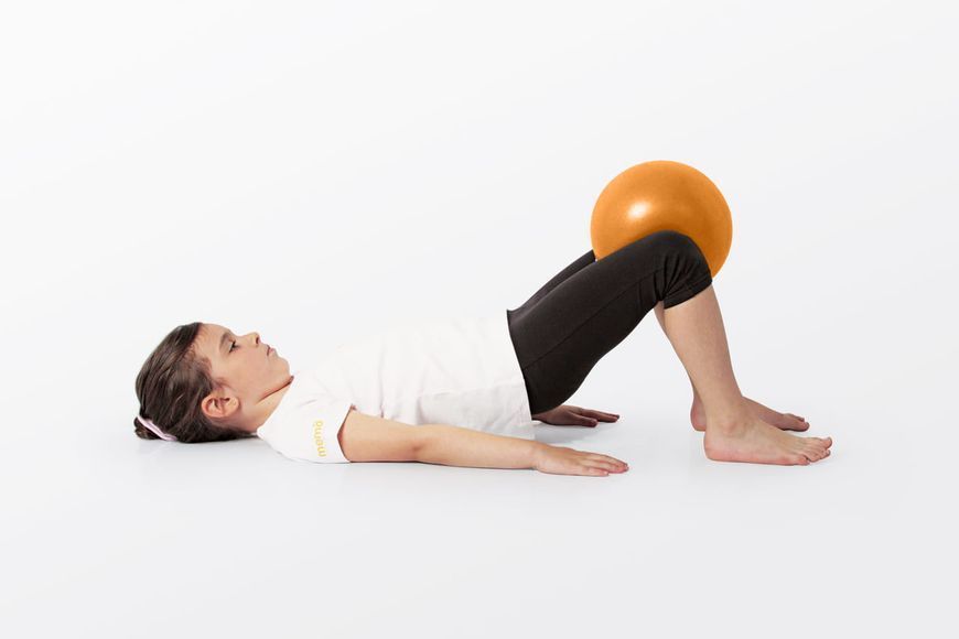 Фитбол 25 см с системой ABS и насосом Qmed ABS Gym Ball 10101 фото