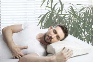 8 причин обрати ортопедичну подушку для себе фото