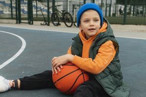 Як запобігти травмам у дитини під час фізичної активності? фото